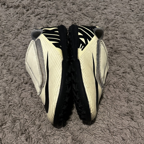 Nike Jr. Mercurial Vapor 15 - Picture 3 of 3